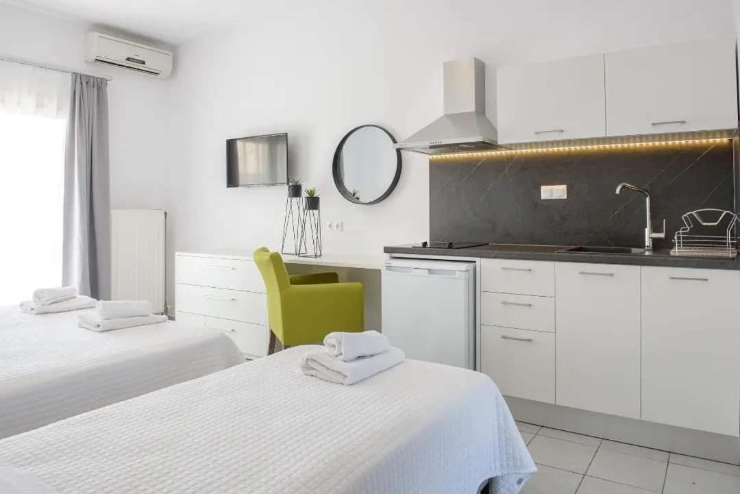 Hotel Papanikolaou Jeriszósz Kültér fotó