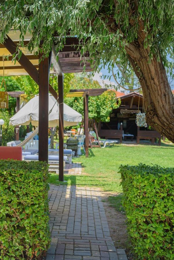 Hotel Papanikolaou Jeriszósz Kültér fotó