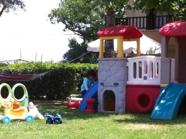 Hotel Papanikolaou Jeriszósz Kültér fotó